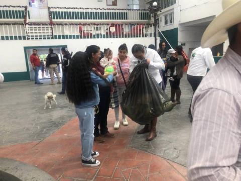 Gustavo Parada celebra el Día de Reyes en Atltzayanca
