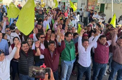 Ray Vázquez arranca campaña cercano a la gente