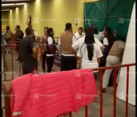 Revienta a MORENA; por violencia se suspenden asambleas