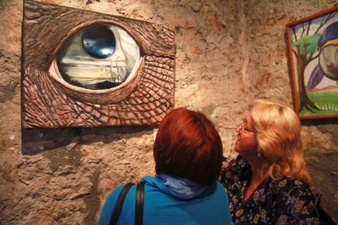 Montan exposición alumnos de pintura del SMDIF Apizaco imagen 2