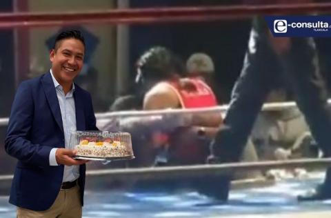 Alcalde de Tlaltelulco pone en riesgo la vida de una boxeadora durante la feria