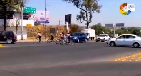 Cabrito acude a SCT para gestionar topes para carretera Tlaxcala- Puebla