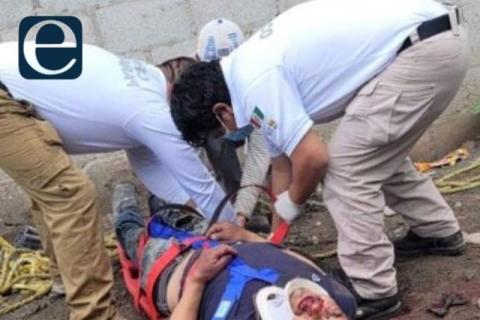 Trabajador de la construcción cae de andamio en Chiautempan