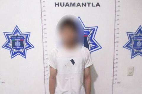 Aseguran a adolescente y lo ponen a disposición de la autoridad competente por narcomenudeo