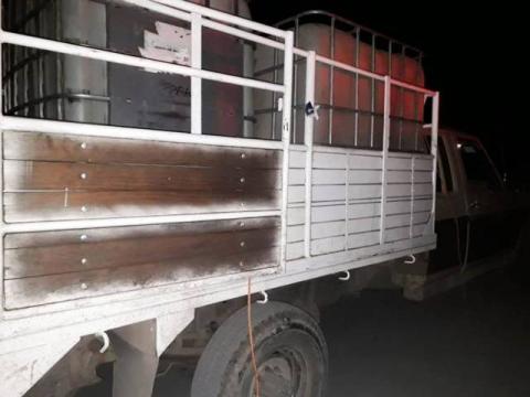 Policía Estatal asegura camioneta usada para trasiego de hidrocarburo en Calpulalpan imagen 1