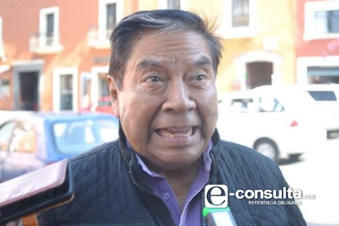 Joel Molina recibe oxígeno; sigue siendo juez y parte
