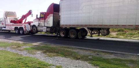 Policía Estatal recupera una unidad de transporte de carga en el Carmen Tequexquitla