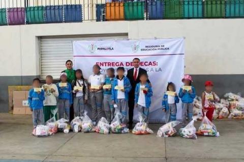 ¡Sergio Lara entrega becas a estudiantes de Papalotla! imagen 2