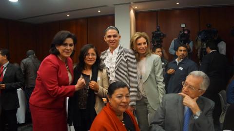 Reconocen en el Senado a Campeonas del Deporte y Periodismo Deportivo imagen 2