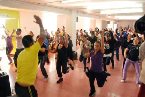 Pone en marcha DIF de Apizaco talleres interdisciplinarios imagen 2