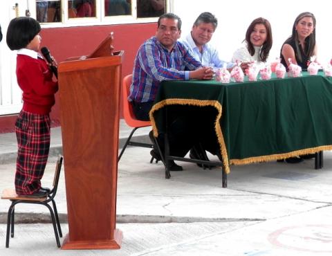 Inauguran obras de infraestructura educativa y urbana en Teolocholco imagen 6