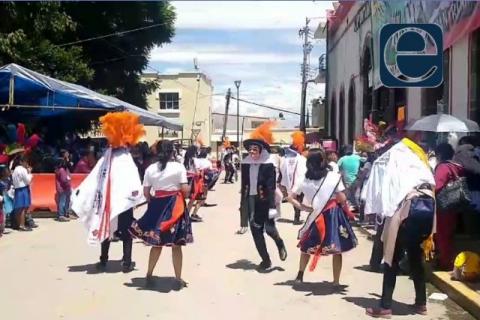 Cerca de 200 personas han contraído Covid en Tlaltelulco; feria a todo lo que da