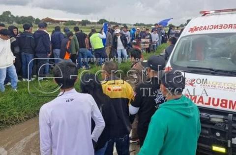 Trágico accid3.nte en la carrera de carcachas en Xaloztoc, deja dos personas lesionadas