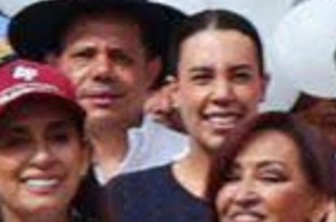 Doña Chepina llegó, saludó y se fue; no quiso apoyar a Alfonso en la marcha de la soberanía