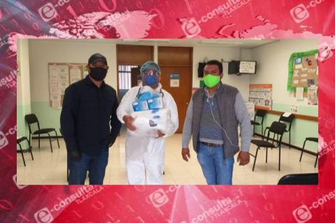 Entregan equipo sanitario a centro de salud de Ixtenco