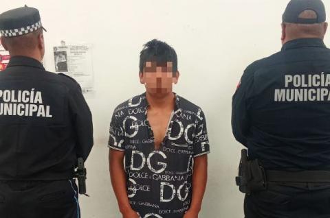 Gracias a denuncia ciudadana, aseguran motocicleta robada y detienen a presunto responsable en Tlaxco