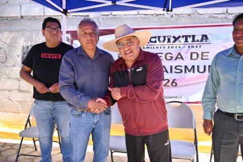 Entrega Presidente Alberto Hernández calle adoquinada en San Antonio Tecoac imagen 2