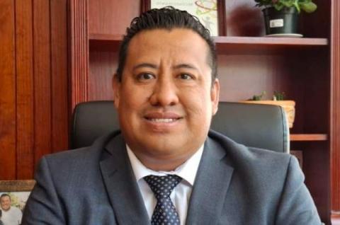 Ventilan más anomalías del director del CECYTE de Tlaxcala, Blas Marvin Mora Olvera