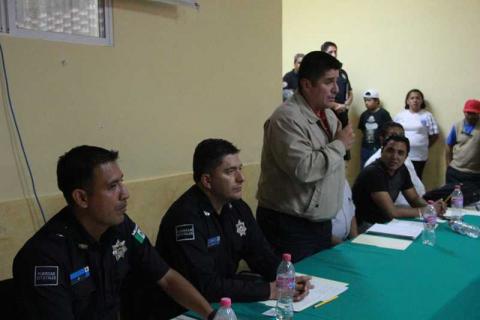 Secretario de Seguridad Pública se reúne con habitantes de Ocotlán imagen 4