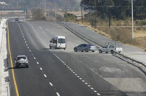 La “autopista de la Muerte”, además de peligrosa, cara imagen 1