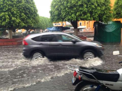 Granizada azota la capital tlaxcalteca imagen 3