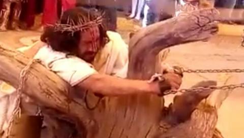 Morbo y sangre supera la fe en Semana Santa imagen 5