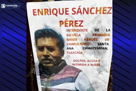 Exhiben a servidores públicos como deudores alimenticios y acosadores durante la marcha del 8M