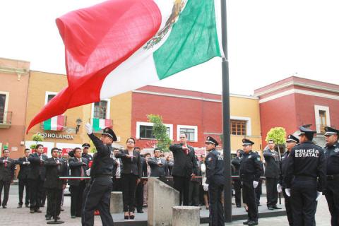 El Ayuntamiento de Apizaco rindió homenaje a los héroes que nos dieron libertad imagen 1