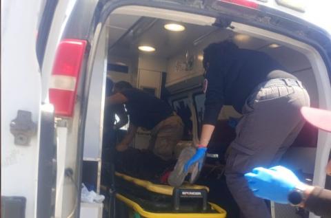 Atienden cuerpos de emergencia a persona lesionada en la zona de las vías del tren