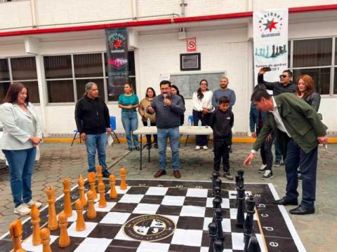 Promueve STEIESET valores y pensamiento estratégico mediante el ajedrez imagen 3