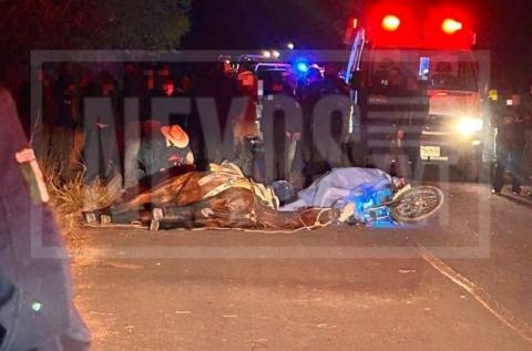 Fallece chambelán tras regresar de un ensayo, en Ixtacuixtla: chocó su moto vs un caballo