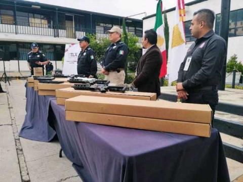 La SSC y el Ayto. de Hueyotlipan entregan armamento al grupo de operaciones especiales imagen 3