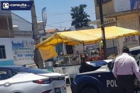 Patrulla estatal se impacta y mujer convaleciente resulta herida, en Tepetitla