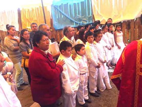 Defiende P. Rojas consagración de sacerdotes en Tequexquitla imagen 9