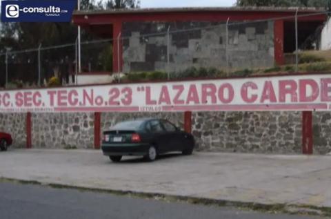 Director “trácala” de la Técnica 23 de Ixtulco anuncia la venta de cartas de buena conducta en 100 pesos