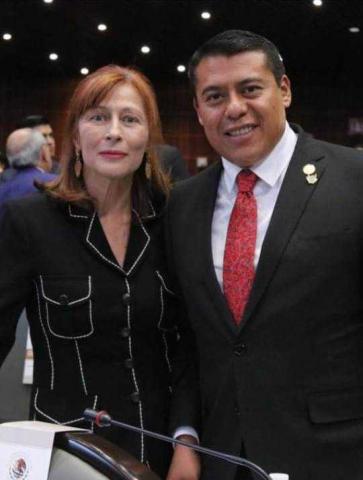 Llega La Tía Tatiana a Tlaxcala; la acompaña Terán