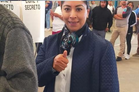 Alcaldesa de Tetlanohcan ignora a su cabildo y les declara la guerra