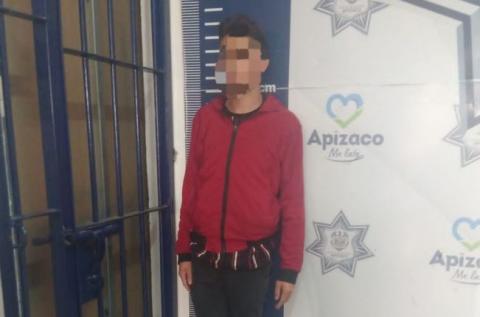 Asegura Policía Municipal de Apizaco a presunto ladrón de supermercado.