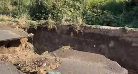 Lluvias dejan afectaciones en 12 municipios de Tlaxcala; atienden socavón en Tepeyanco