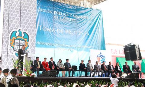 Toma protesta como presidente municipal de Apizaco Jorge Luis Vázquez Rodríguez imagen 1