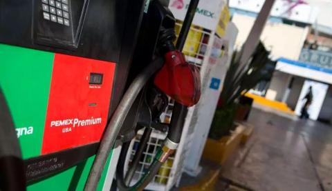 ¡Vaya sorpresa se llevó un empleado de gasolinera al saber lo que le pedían!