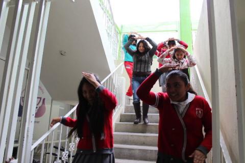 Fomentan en estudiantes la prevención en caso de sismos imagen 1