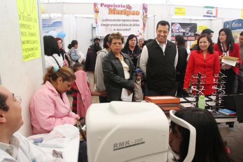 Garantiza OSC segunda edición de “Feria de Regreso a Clases” 2013 imagen 2