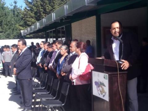 A 37 años el CBTA 134 contara con una techumbre en su patio cívico: alcalde imagen 1