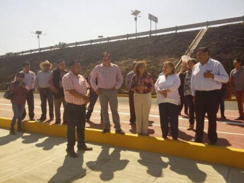 Lorena Cuéllar inaugura y supervisa obras públicas en Totolac imagen 3