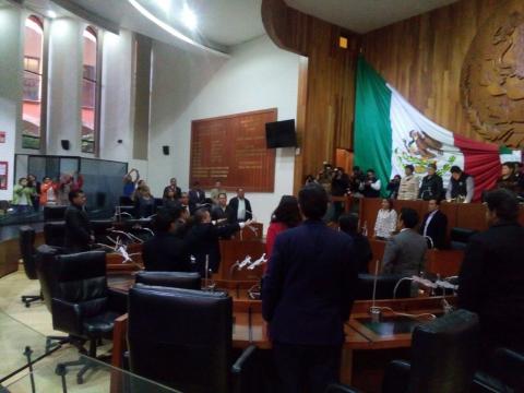 Eligen diputados tlaxcaltecas a nuevos comisionados del IAIP