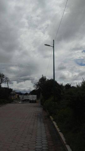 Sigue la colocación de alumbrado público en Tequexquitla imagen 2