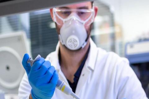 Esté es el precio estimado que ponen por la vacuna contra el covid; AstraZeneca