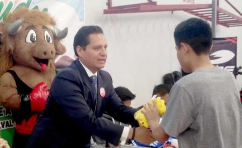Premia Luis Antonio Herrera a deportistas tlaxcaltecas imagen 3