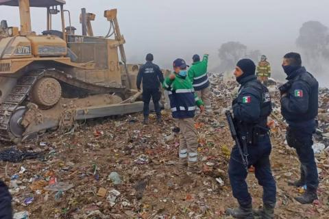 Atienden áreas del ayuntamiento de Huamantla incendio en el relleno sanitario de Benito Juárez imagen 2